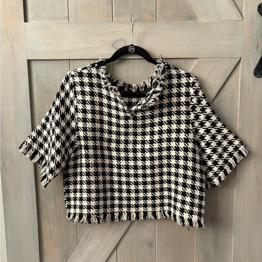 Black and Cream Houndstooth Top - Picture 1 of 6